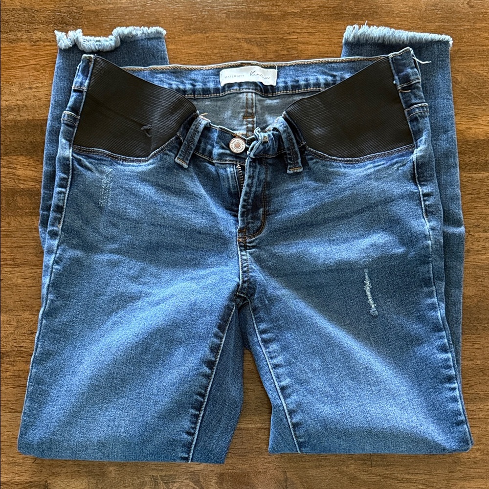 KanCan Maternity Skinny Crop Jeans
